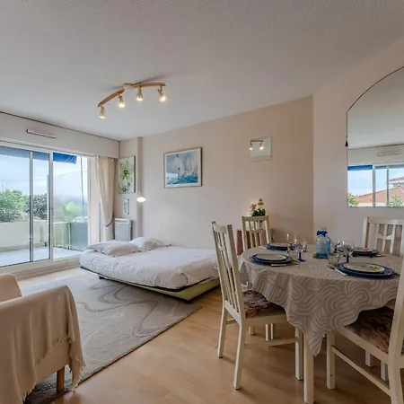 Barca - Welkeys Apartmán *